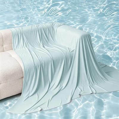 Uplift Picks Ultra Thin Cooling Summer Blanket Soft Breathable Bed Quilt green 230x270 Cm