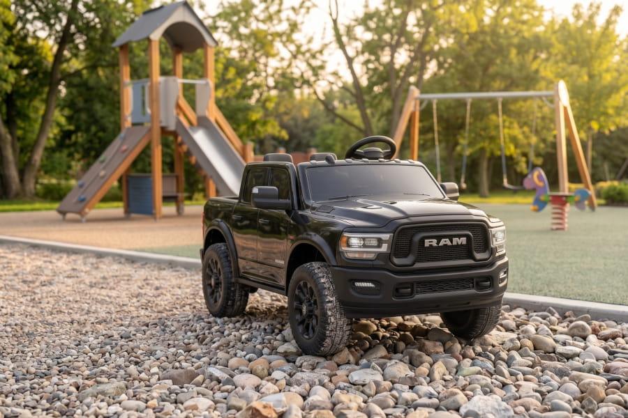 Elektro Kinderauto Dodge RAM 2500 "Rebel" 24V Mit Ledersitz, 2 Sitzer und EVA Reifen