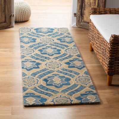 SAFAVIEH Handmade Wyndham Candelora Modern Wool Rug