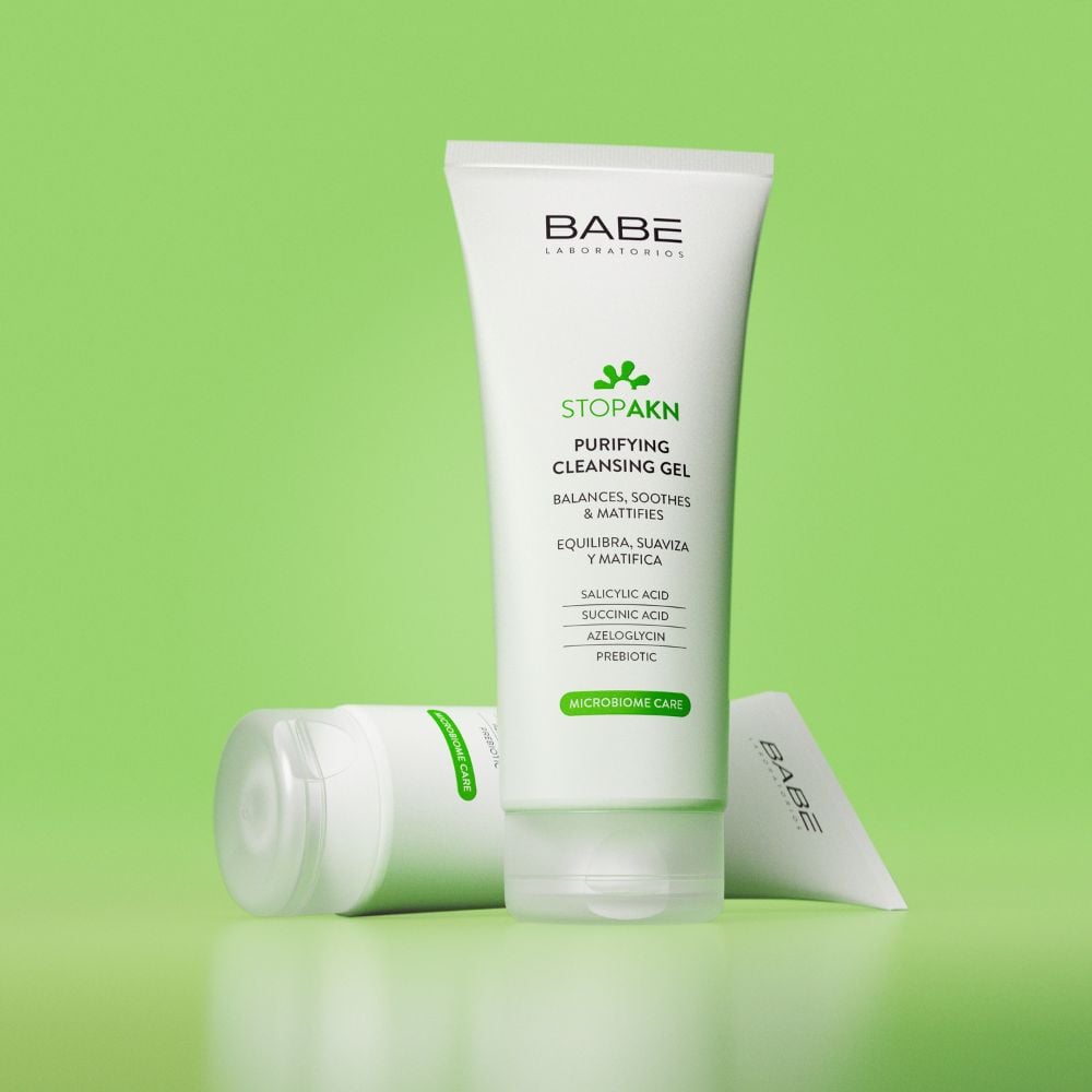 Babé Stop AKN Purifying Cleansing Gel Soothes and Mattifies 400mL
