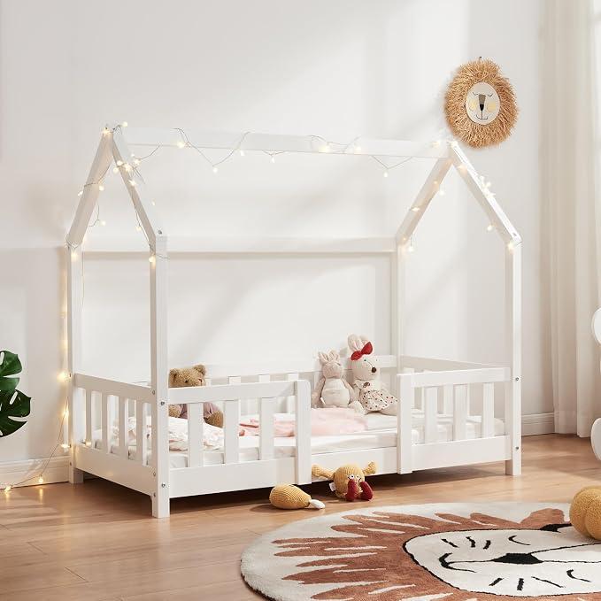 Kinderbett Sisimiut Hausbett Montessori 70 x 140 cm mit Rausfallschutz Holzbett für Kinder Bodenbett Lattenrost Kiefernholz Weiß matt