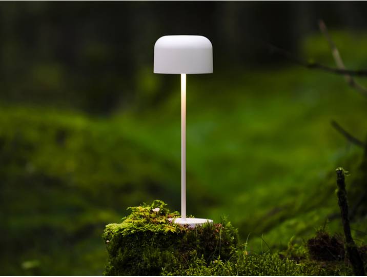 Konstsmide LED Tischleuchte Lille weiß Indoor/Outdoor Kabellos 11 x 11 x 36 cm 7834-250