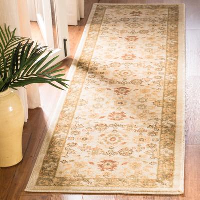 SAFAVIEH Heirloom Vanesa Traditional Oriental Rug