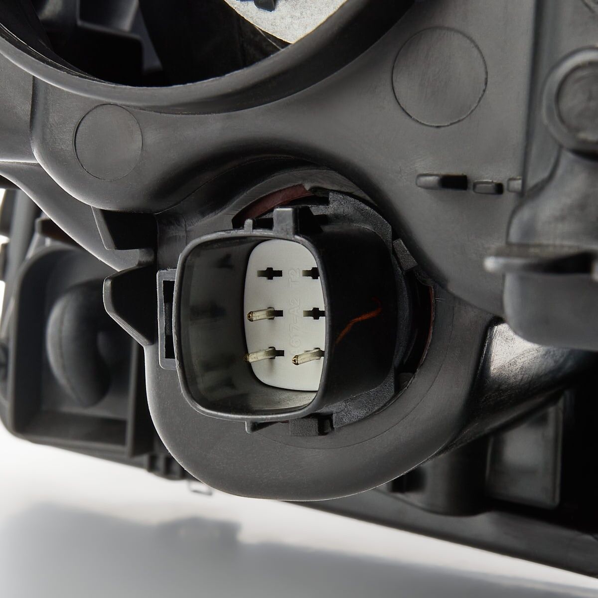 TYC 20-0451-05-2 Headlight
