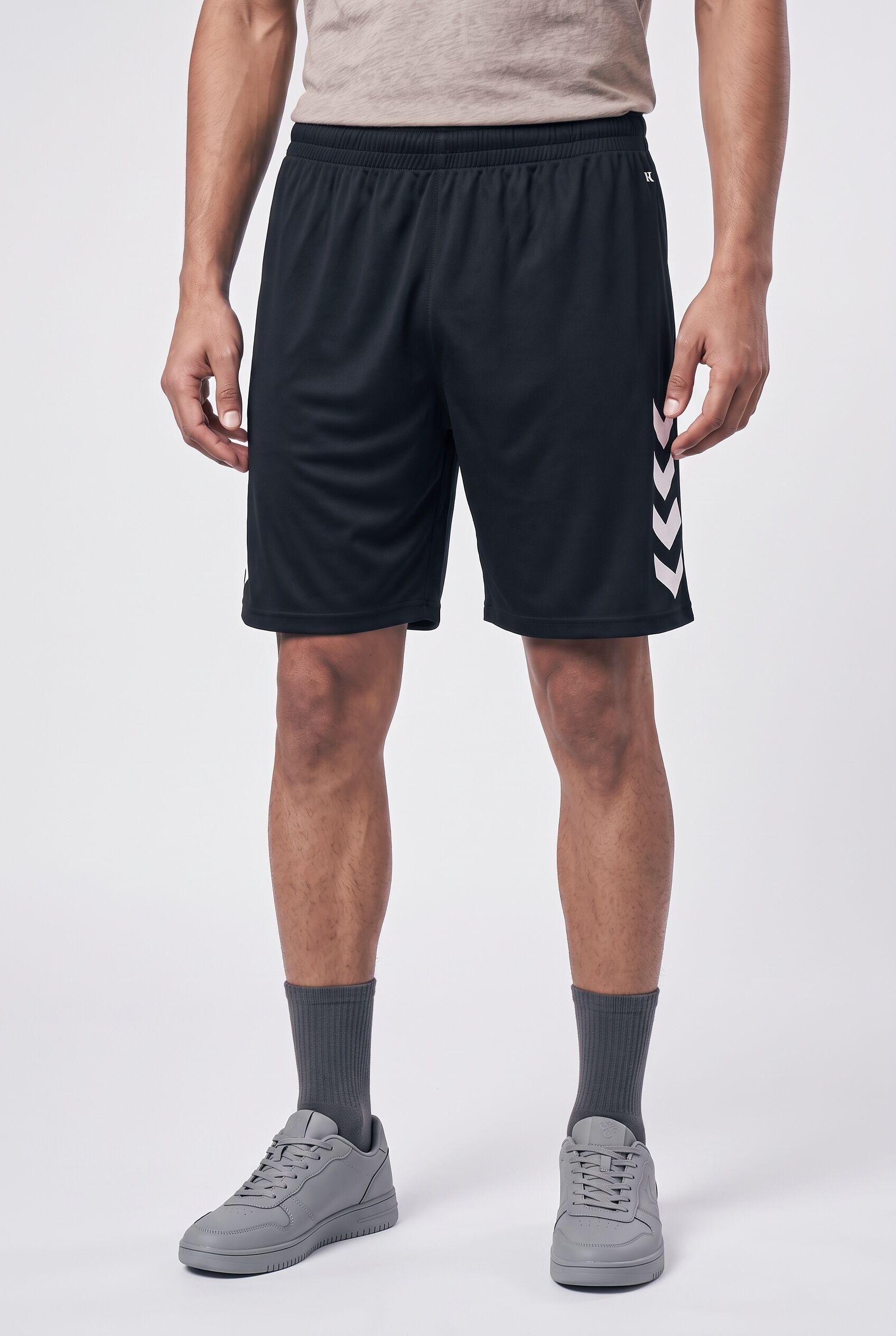 Trainingsshorts HUMMEL "HMLCORE XK POLY SHORTS", Damen, Gr. L, N-Gr, schwarz, Obermaterial: 100% Polyester, Hosen Trainingsshorts, mit elastischem Bund, aus Polyester, auch in großen Größen