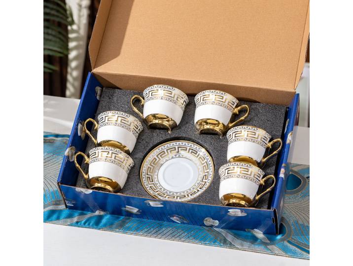 Tasse à thé de l'après-midi britannique de luxe légère, ensemble de tasses à café en céramique française, petite tasse Simple de luxe pour la maison