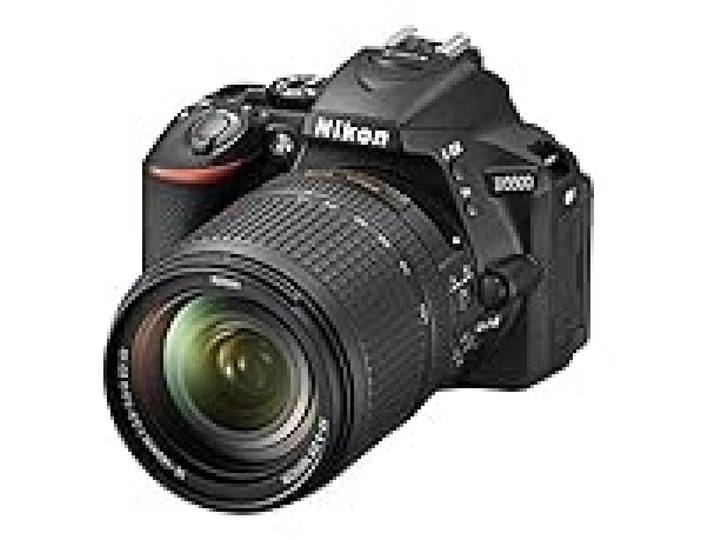 Nikon D5500 Appareil photo numérique Reflex 24,1 Mpix Kit Objectif AF-S 18-140 mm Noir