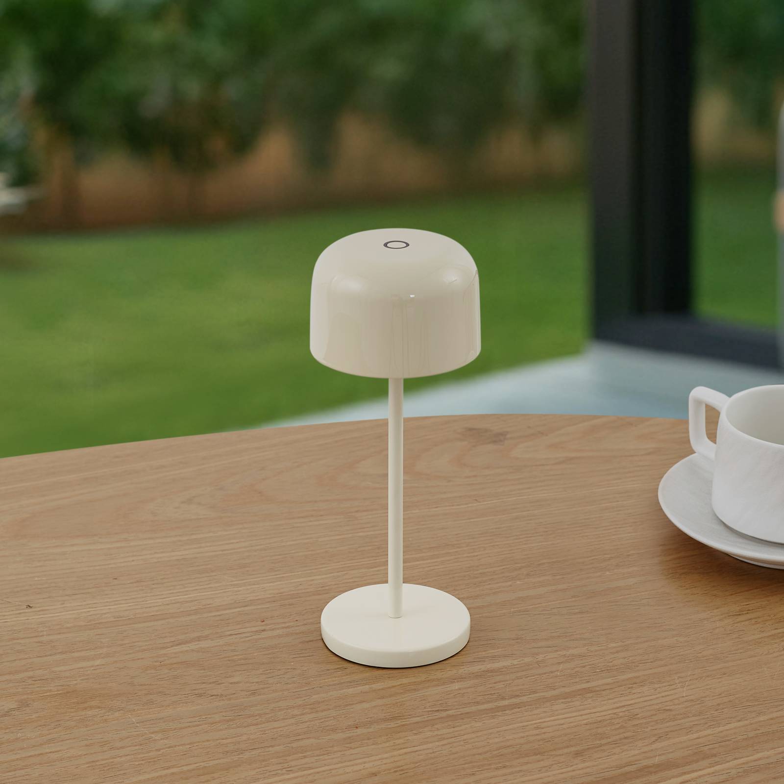 Lucande LED-Akku-Tischleuchte Quill, beige, CCT, dimmbar Quill Lucande,, creme / amber, Aluminium, Modern