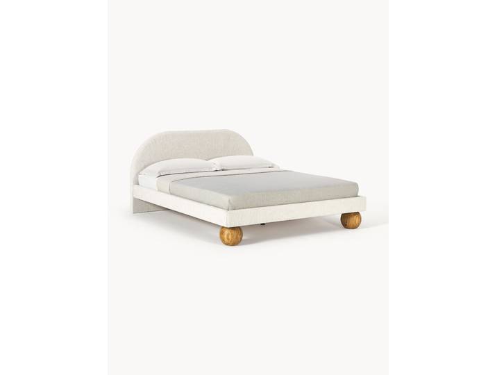 Lit matelassé avec pieds boules en bois Rena