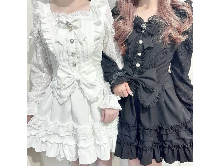 Jupe Lolita japonaise d'automne, Production de masse, dentelle douce, épaules dénudées, robe à manches longues, nœud mignon, jupe gâteau en ruban pour femmes