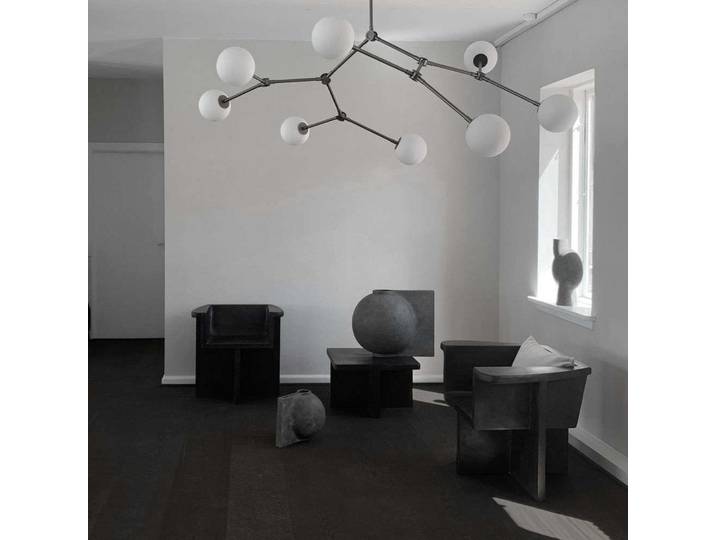 Drop Bulp Kronleuchter 157 cm lang grau - 101 Copenhagen - Wohnzimmer - Modern - Glas - Mehrflammig
