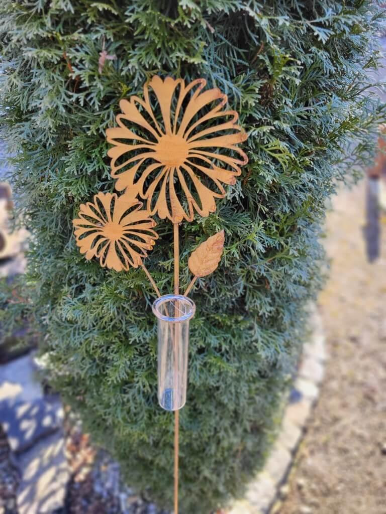 Country Garden Decostar Regenmeter met Dubbele Bloei in Edelrost