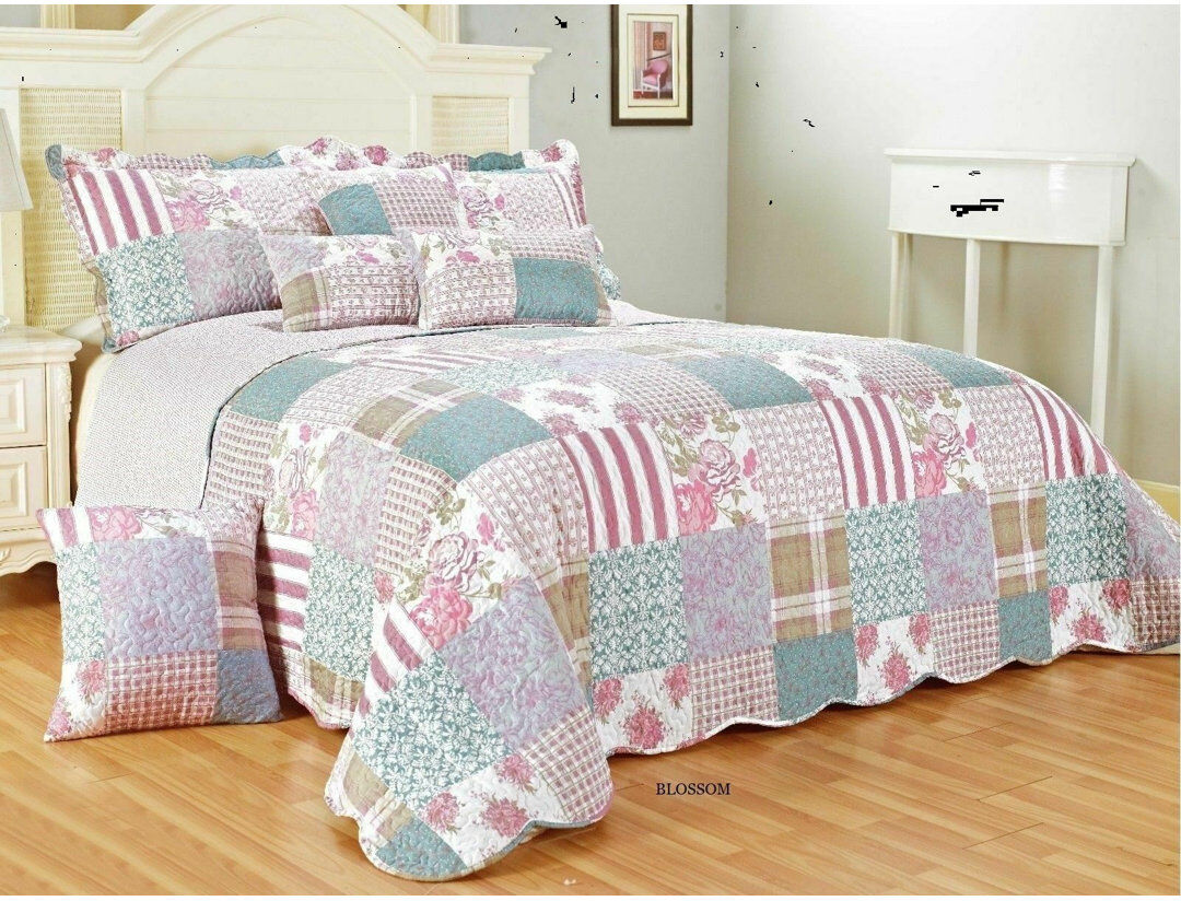 World Menagerie Hargimont Luxury Bedspread W255 x L275cm