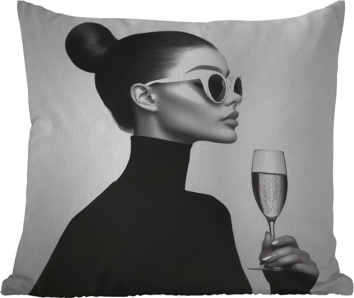 PillowMonkey Sierkussen Buiten Vrouw Champagne Modern Weerbestendig 60x60 cm