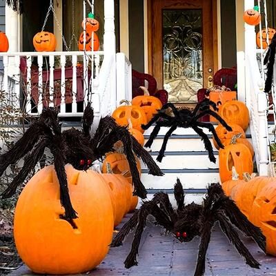 Uplift Picks Giant Black Spider Halloween Haunted House Prop 30 Cm