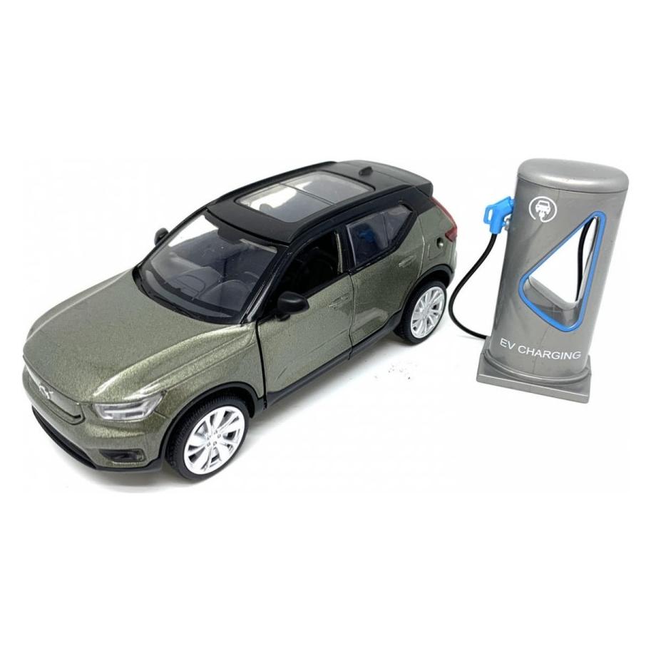 Pulio Volvo XC40 LIGHT und SOUND 1/32 (10268703)