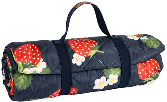 Summerhouse by Navigate Strawberries & Cream Premium Quilted Extra Large 200x140cm Family Picnic Rug