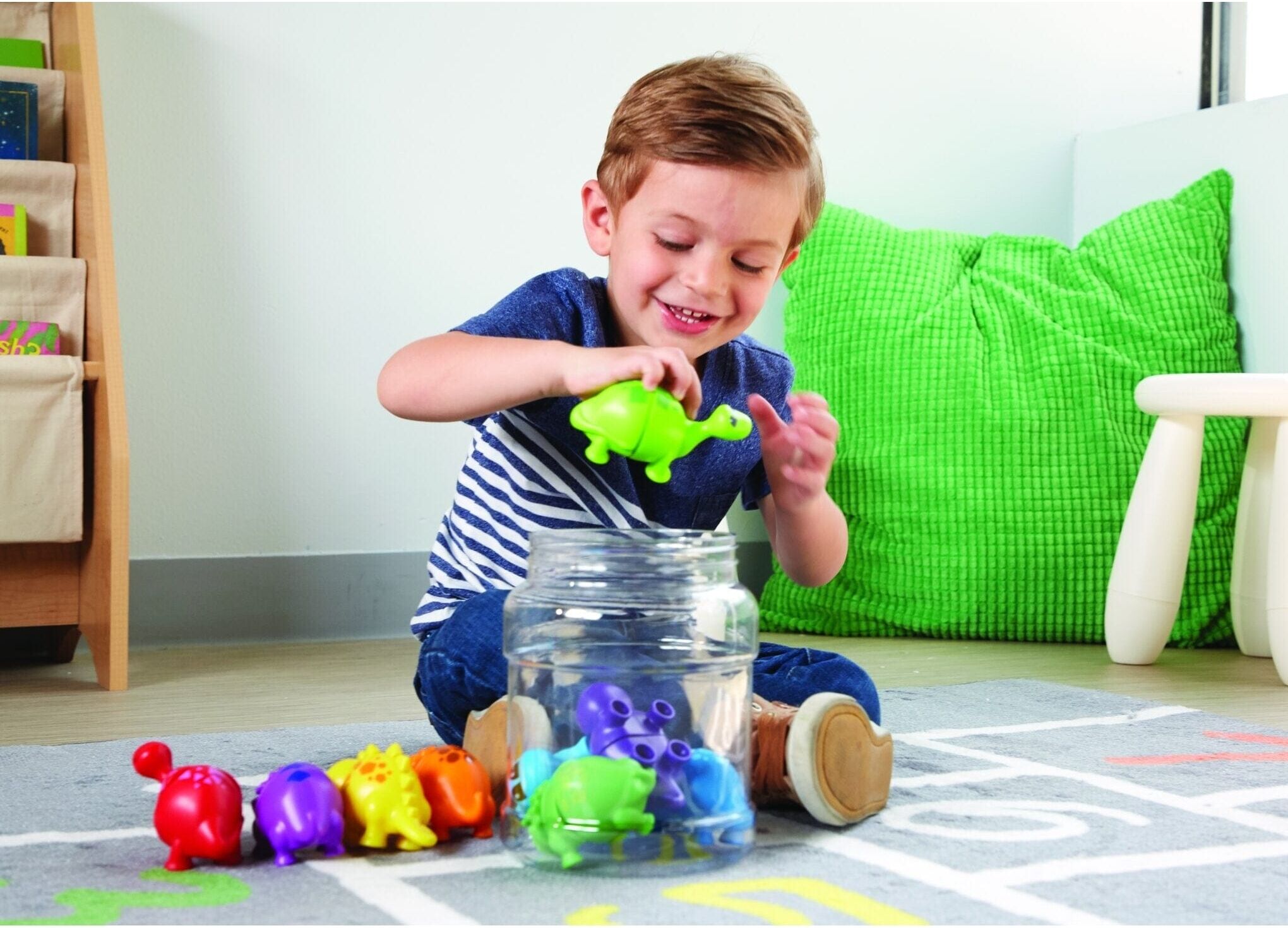 Learning Resources Snap-N-Learn Matching Dinos Toy Set for Ages 2 and Up - 6 Colorful Dinosaurs in Various Sizes
