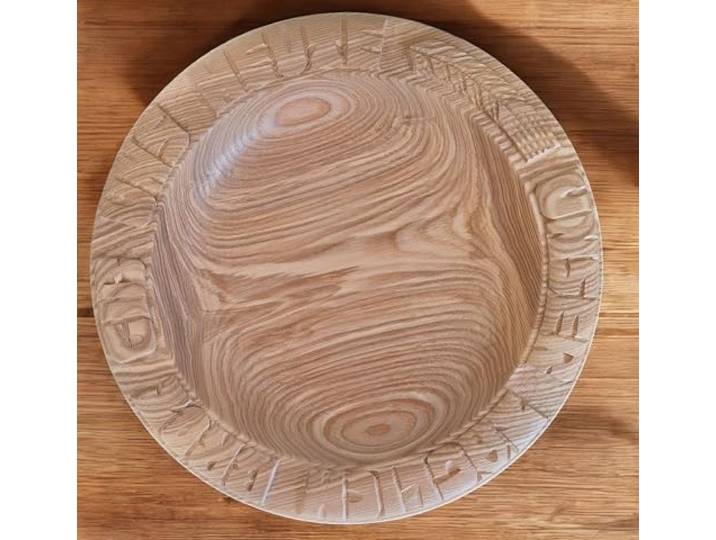 CleanPrince Brotteller ca. 30-32 cm Kirsche handgeschnitzt, UNSER TÄGLICH BROT GIB UNS HEUTE und einer BROTÄHRE Holzteller