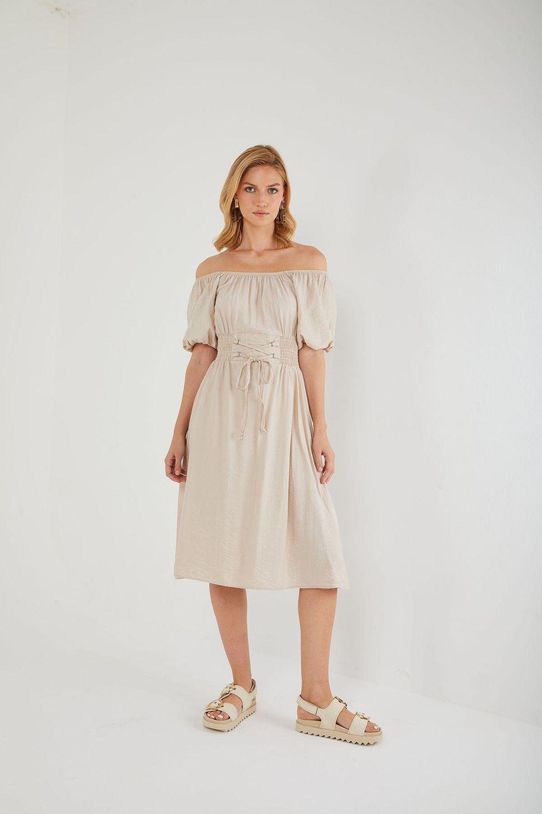 Off-Shoulder Puffärmel-Midikleid mit Schnürung in der Taille