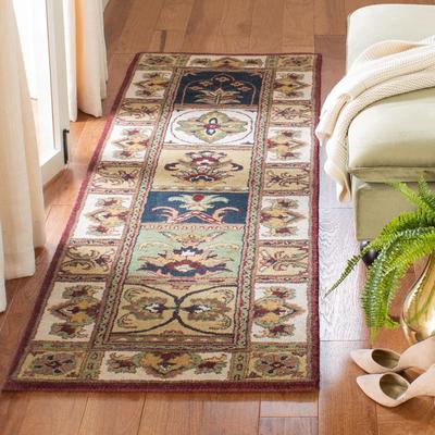 SAFAVIEH Classic Madelyn Traditional Oriental Wool Rug