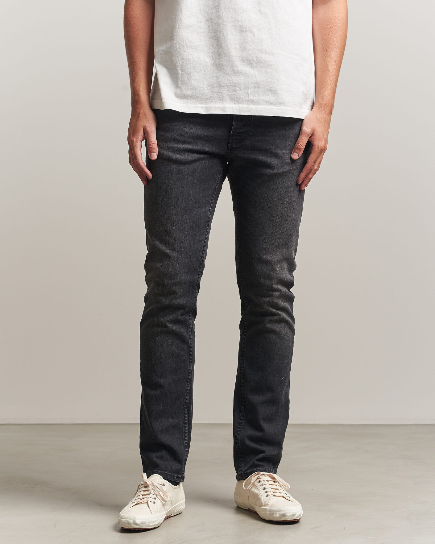 Nudie Jeans Grim Tim Jeans Black Mist men W32L30 Sort