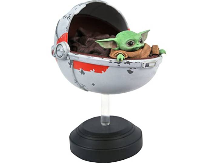 Diamond Star Wars: The Mandalorian - Child w/Pram 1/2 Scale Statue (JAN211970)