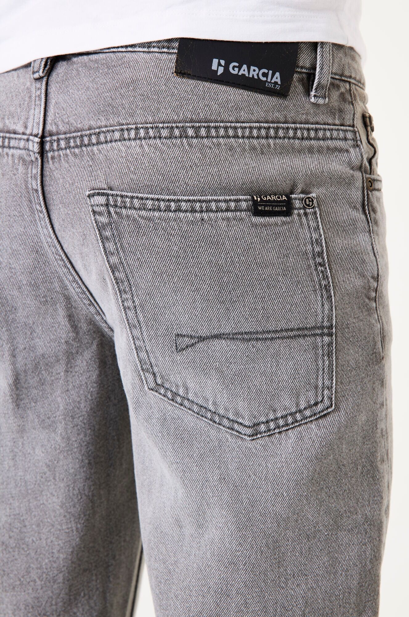 Straight-Jeans GARCIA "Ilyano", Jungen, Gr. 134, N-Gr, grau (medium used 5432), Denim/Jeans, Obermaterial: 100% Baumwolle, straight fit lang, Jeans Straight-Jeans, Etwas niedrigere Leibhöhe