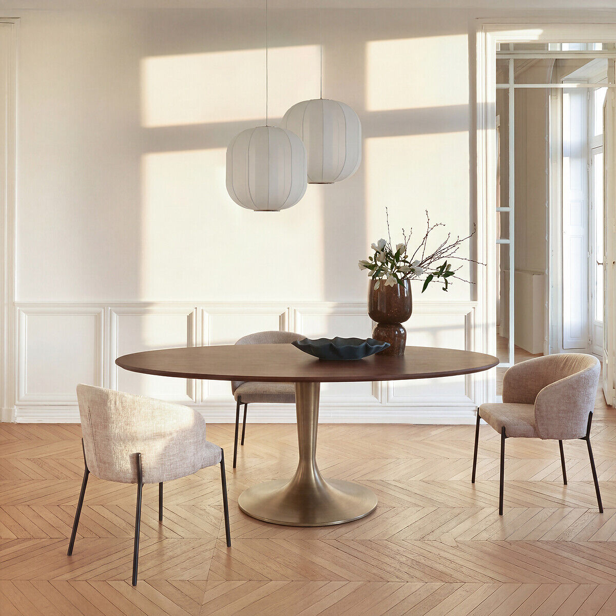 AM.PM Plateau de table ellipse en noyer, longueur 170 cm, 6 personnes, ELIPSO
