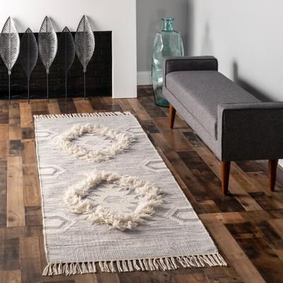 Nuloom Savannah Moroccan Tasseled Wool Area Rug