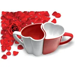 Gadget Master Romantic Mugs Red-White, 2 x herzförmige Tassen, Geschenkverpackung, 260 ml