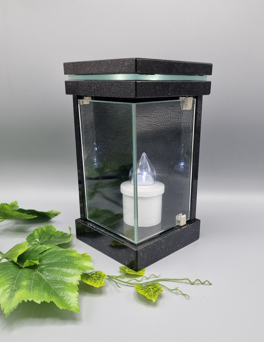 Lantaren LED Zweeds Zwart Graniet Grafkaars voor Grafdecoratie
