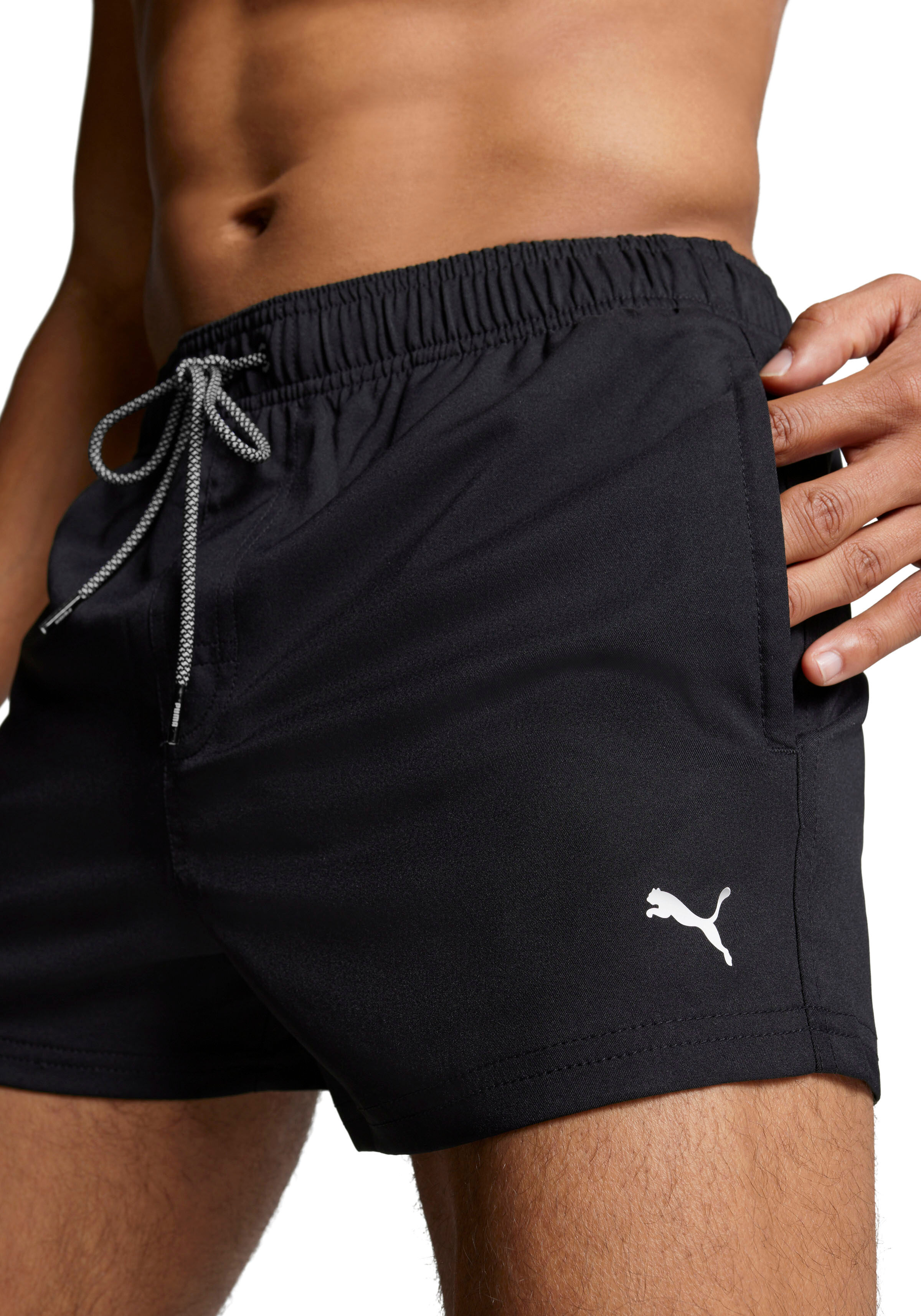 Badeshorts PUMA "PUMA SWIM MEN SHORT LENGTH SWIM SHORTS", Herren, Gr. XS, N-Gr, schwarz, Web, Obermaterial: 100% Polyester, unifarben, Badehosen Badeshorts, mit seitlichen Eingriff-Taschen, Gesässtasche mit Klettverschluss schwarz XS, N-Gr