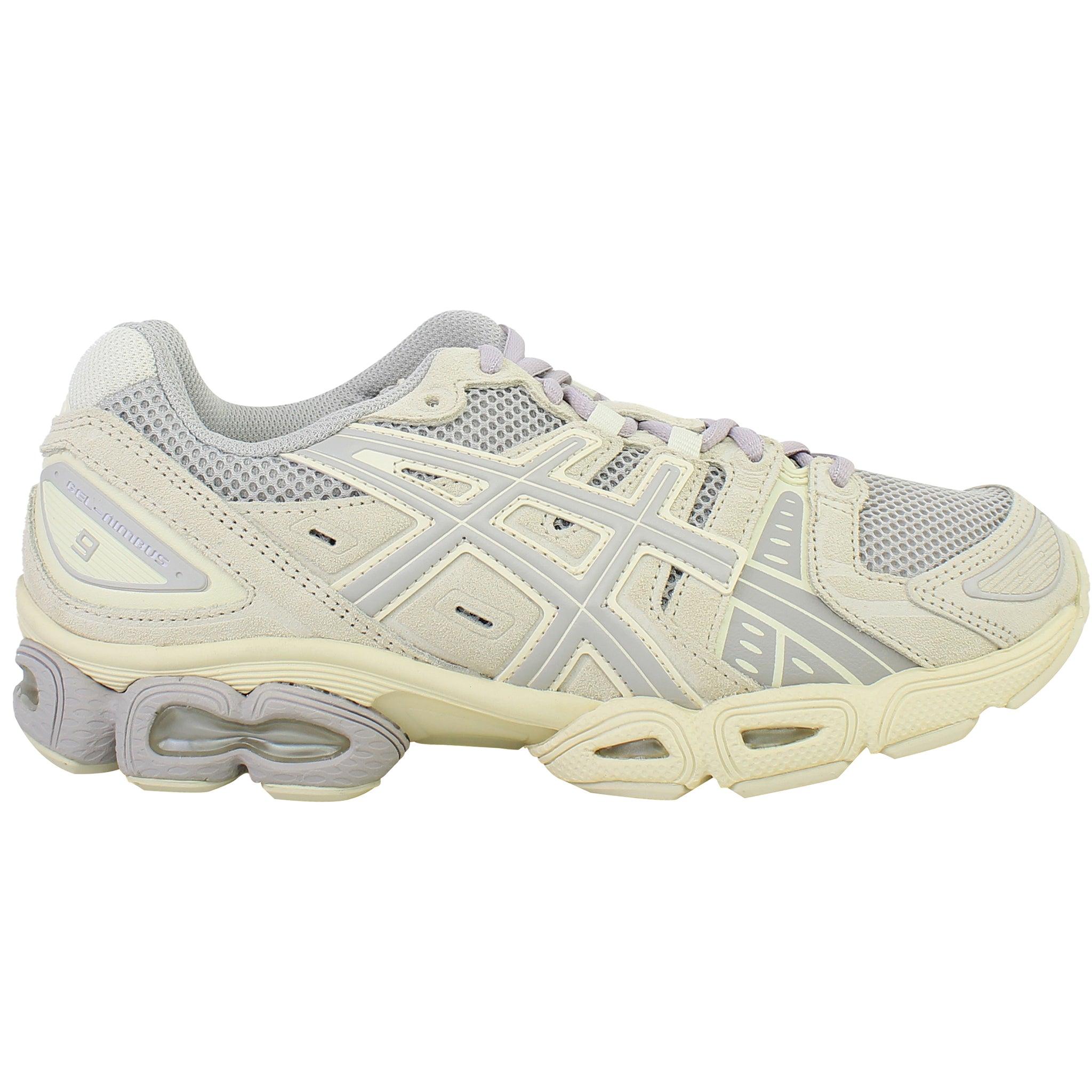 Asics Gel-Nimbus 9 Damen Beigefarbene Sneakers