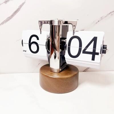 Uplift Picks Vintage Automatic Flip Clock With Quartz Movement h
