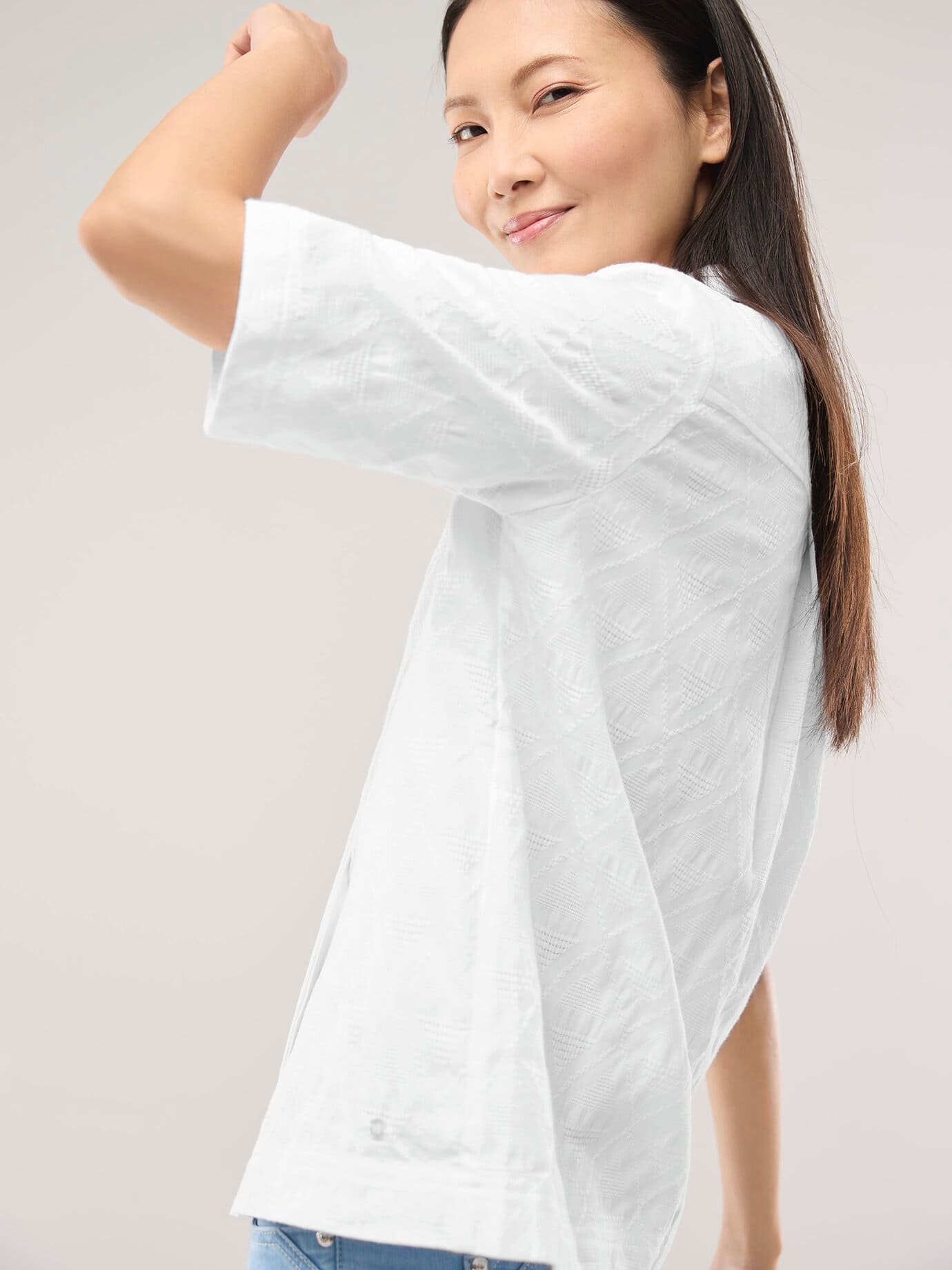 Walbusch Hemdbluse aus Viskose Jacquard, #noch offen: Größenlauf, Farbe Weiß, 44, luftig weichfließend Damen