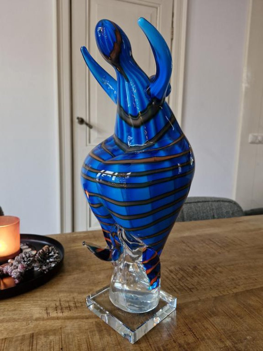 Glazen beeld Dikke Dame blauw gestreept