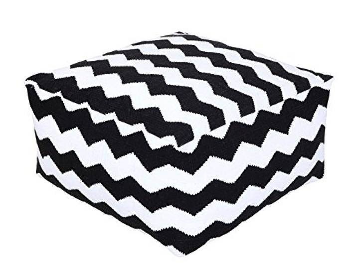 Homescapes Trendiger Design Sitzwürfel Fußhocker schwarz weiß Chevron Herringbone 60 x 60 x 30 cm