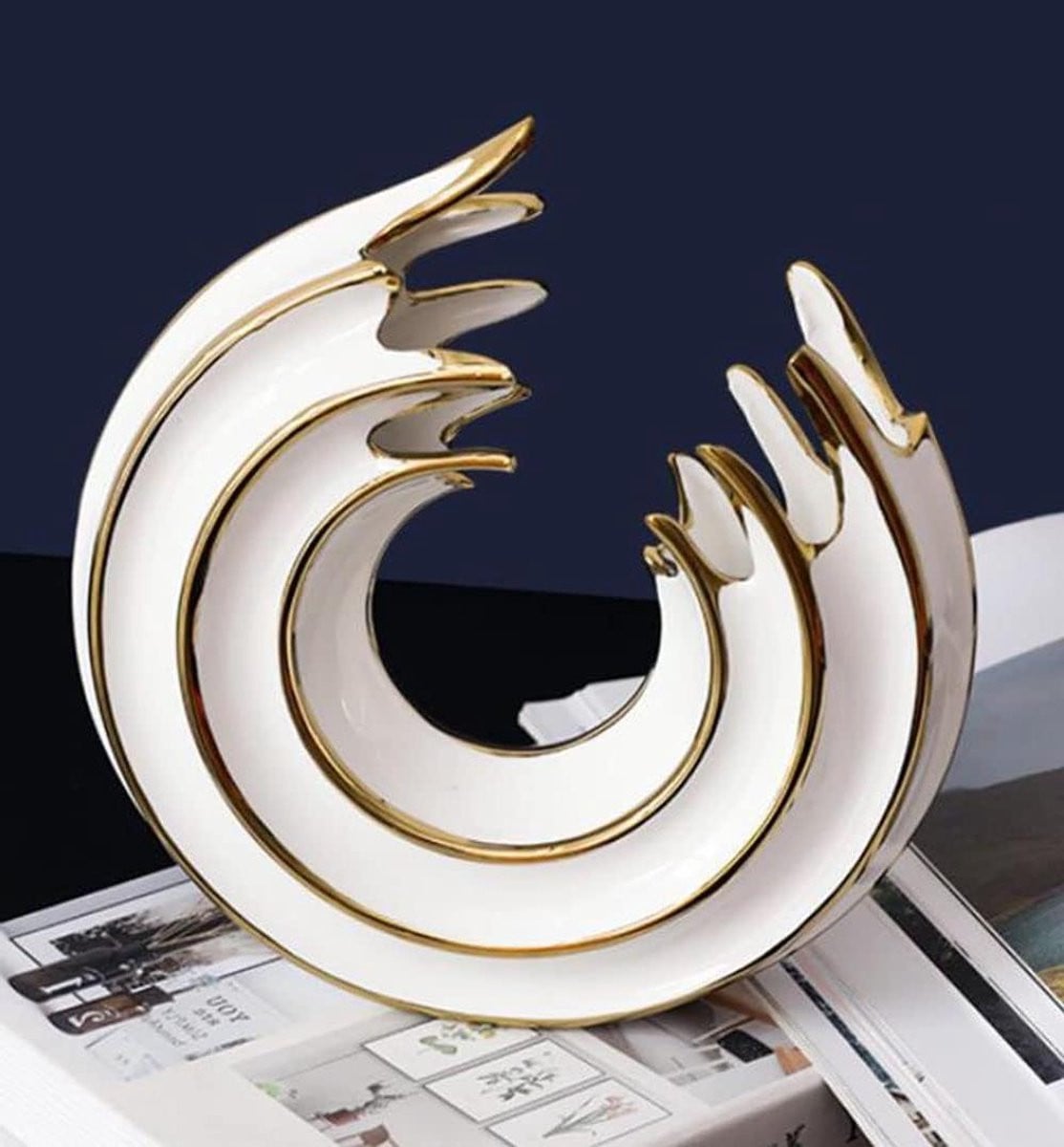 Abstracte keramische sculptuur voor moderne decoratie van je tafelblad
