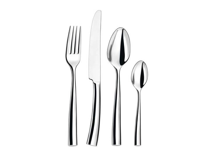 24 couverts de table pour 6 personnes