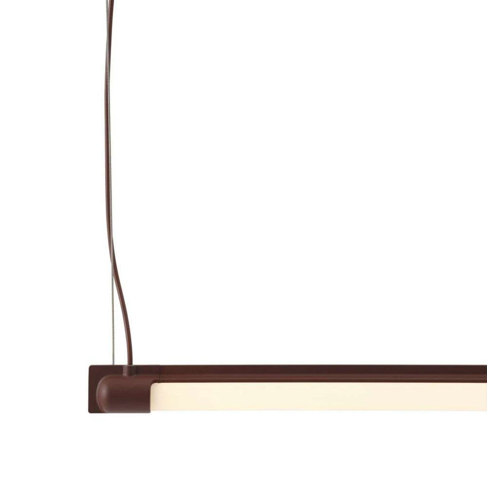 Muuto Fine Hanglamp L90 Deep Red Aluminium voor de eetkamer