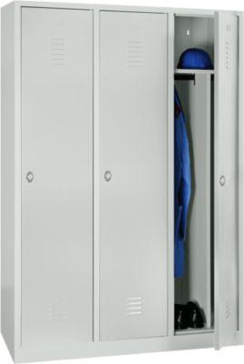Kleiderspind, 3 Türen, B 1200 x H 1800 mm, Drehriegelverschluss, lichtgrau
