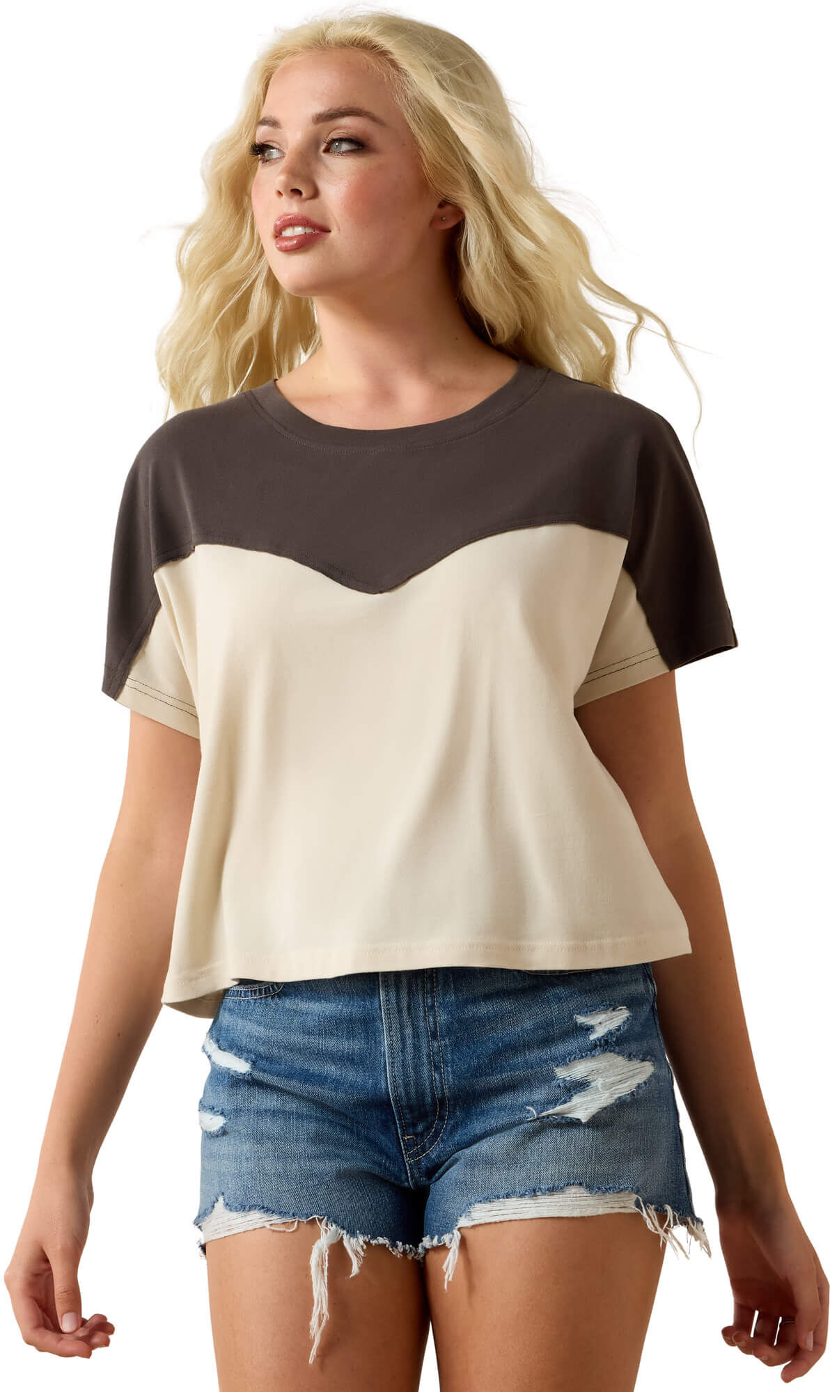 Women's Lucky Yoke Crop T-Shirt in Summer Sand Raven, Size: Small by Ariat