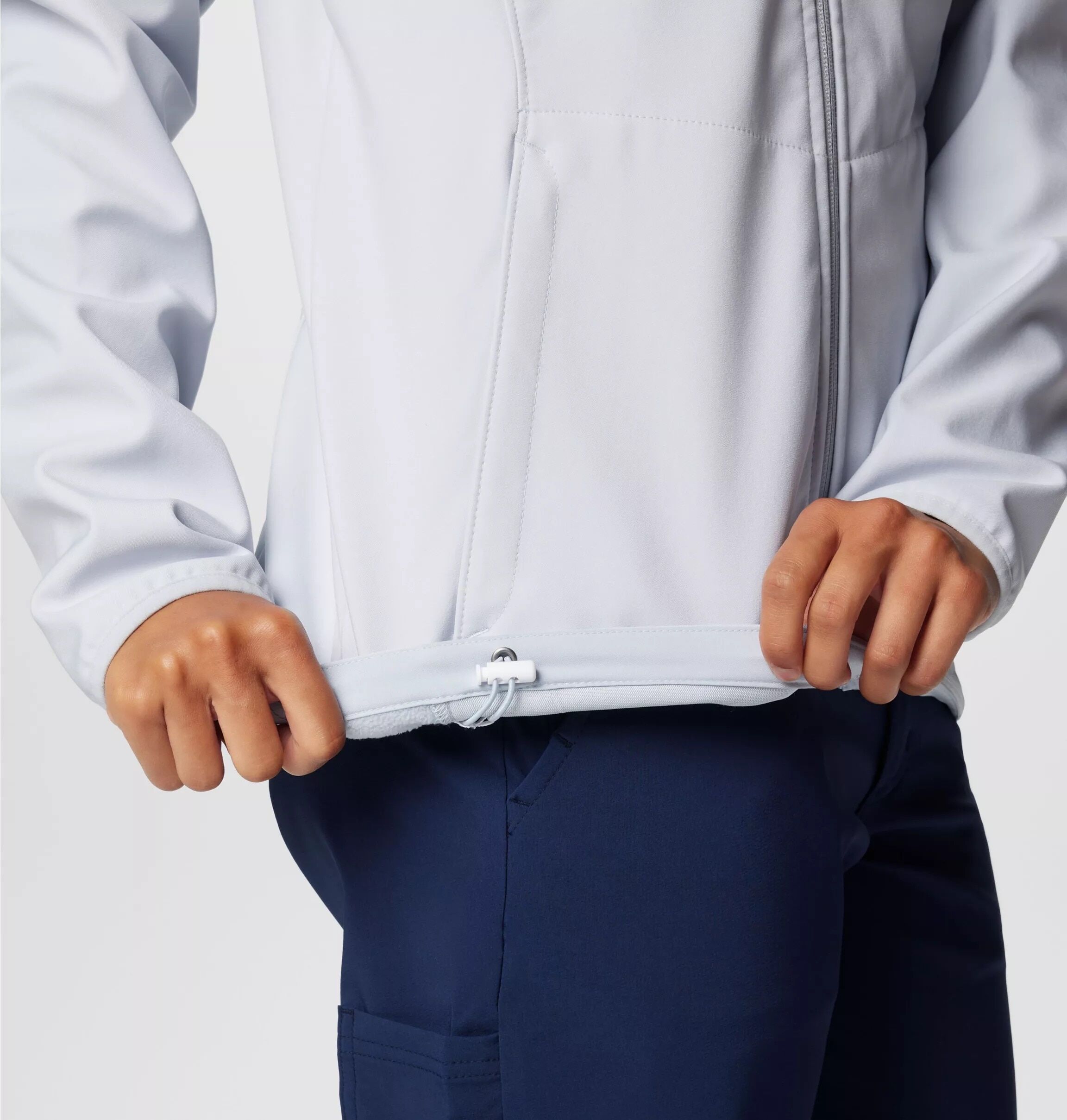 Softshelljacke COLUMBIA "Kruser Ridge III Softshell Jacket", Damen, Gr. L (42/44), weiss (cirrus grau), Softshell, Obermaterial: 100% Polyester, unifarben, Basic hüftbedeckend, eingefasste Kante, Jacken Softshelljacke, sportlicher Stil, wasserabweisend, w
