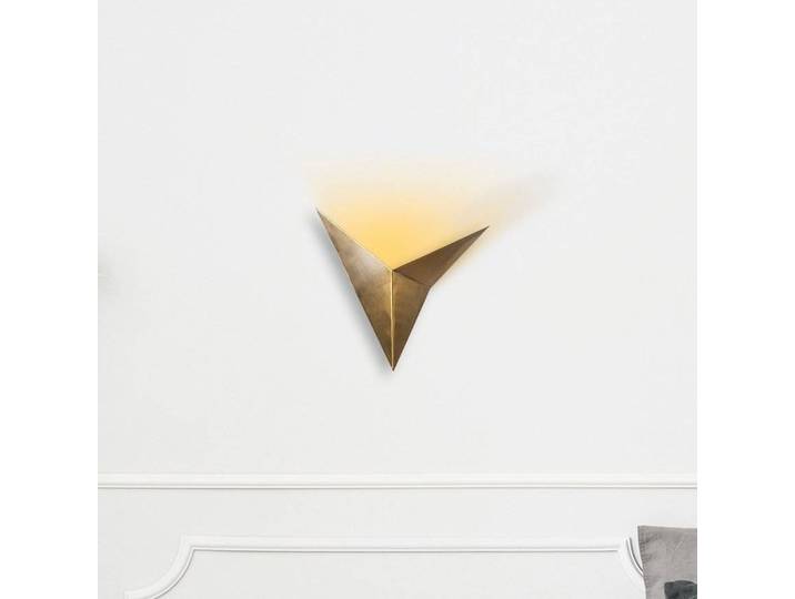 Wandleuchte Bird 3203, gold antik, Metall, dreieckig 3203 Opviq, dimmbar, bronze / altmessing, für Wohn- / Esszimmer, Metall, Modern, Wandlampe