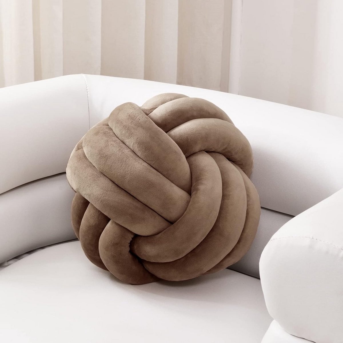 Zacht Bolkussen met Knopen - Rond Pluche Sierkussen voor Woondecoratie, Bruin (Diameter: 34,7 cm)