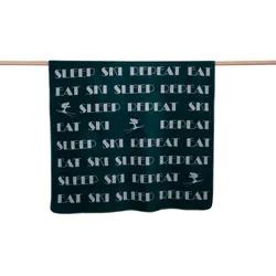 David Fussenegger Kurzflor- Wohndecke Savona 'Eat Ski Sleep Repeat' 150 x 200 cm (Farbe: Schlamm)