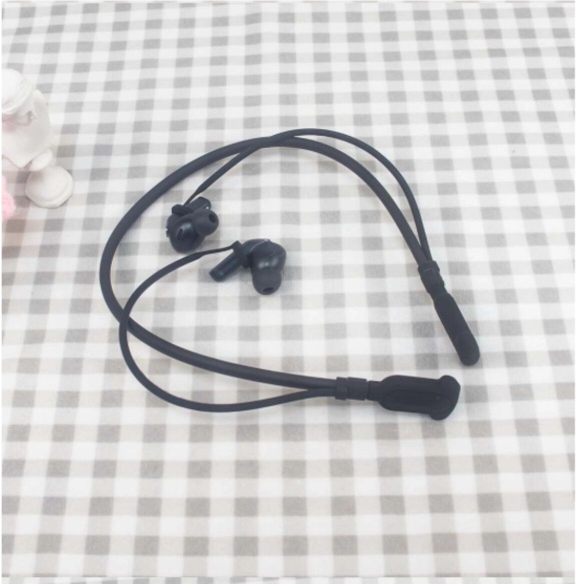 INF Silikon Anti-Verlust Ohrhörerband, kompatibel mit Samsung 2026 Samsung Galaxy Buds 4 Pro /Buds 4, enger Sitz 23.8cmx12.6cm Schwarz