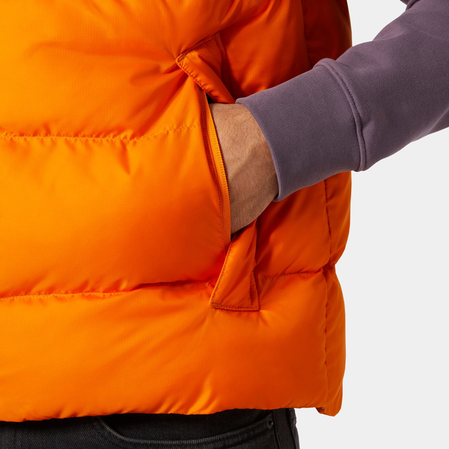 Funktionsweste HELLY HANSEN "ACTIVE PUFFY VEST", Herren, Gr. L, schwarz, Obermaterial: 100% Polyester, Westen Funktionsweste, sportlich, aus Polyester, mit spezieller Wattierung, für kältere Tage schwarz L