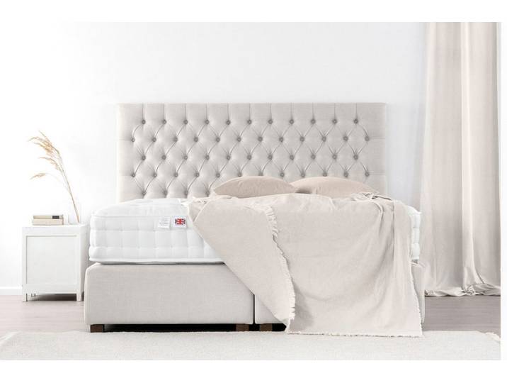 Boxspringbett HARMONY 200x200 cm - verschiedene Farben und Bezüge verfügbar - mit Matratze - mit Chesterfield-Knüpfung am Kopfteil